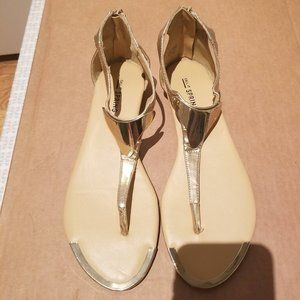 Call It Spring Felora Gold Gladiator Zip Sandals 7